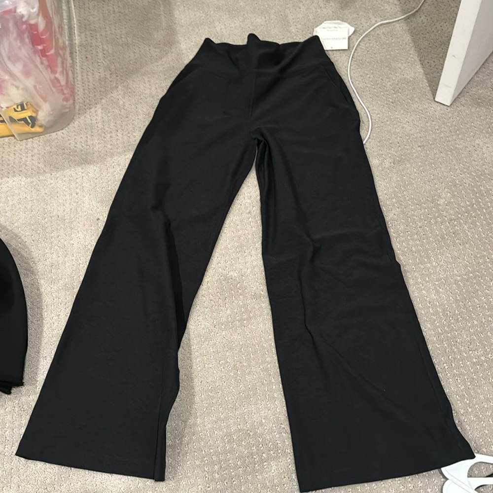 Beyond Yoga wide leg pant size small